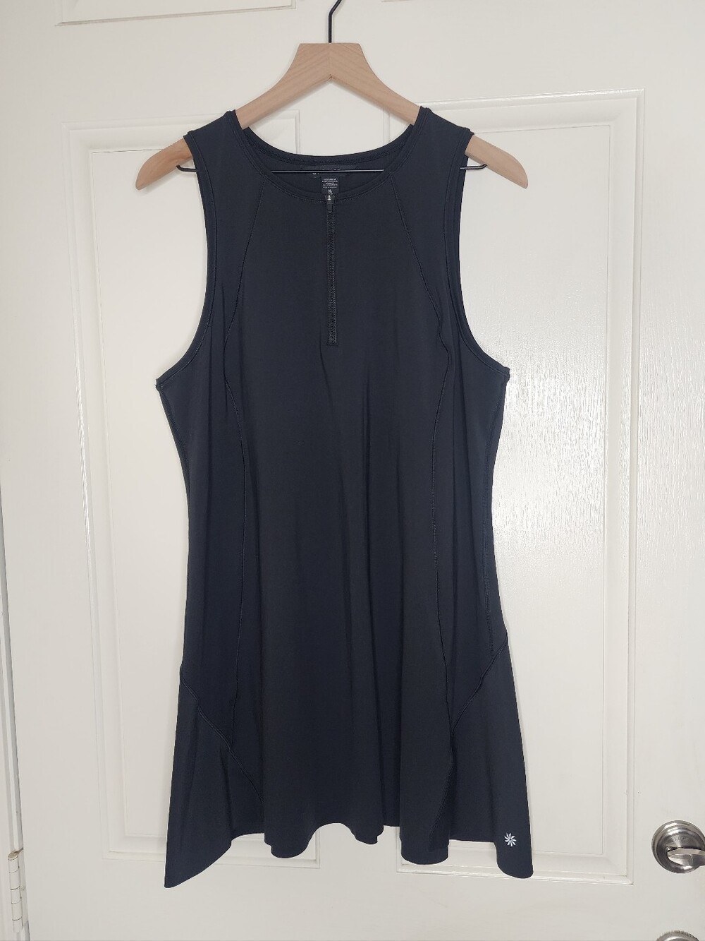 Athleta Black Ace Tennis Dress Size XL EUC Activewear Golf Pickleball